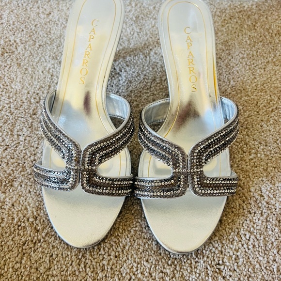 Caparros Silver Women's heels size 7.5 - Picture 1 of 9